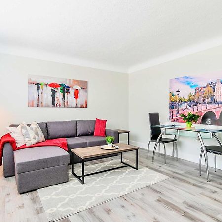 Modern Apartment In Corktown Hamilton Sleeps 4 Exteriér fotografie