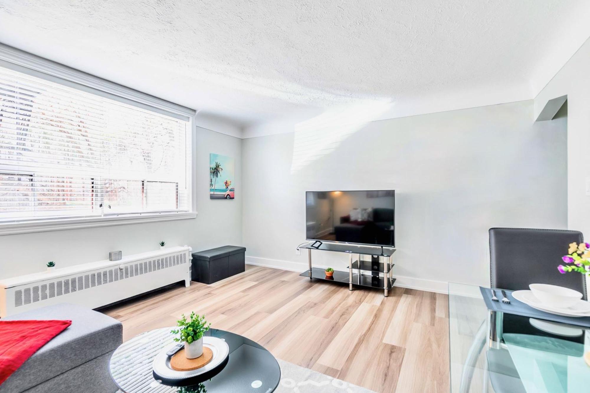 Modern Apartment In Corktown Hamilton Sleeps 4 Exteriér fotografie