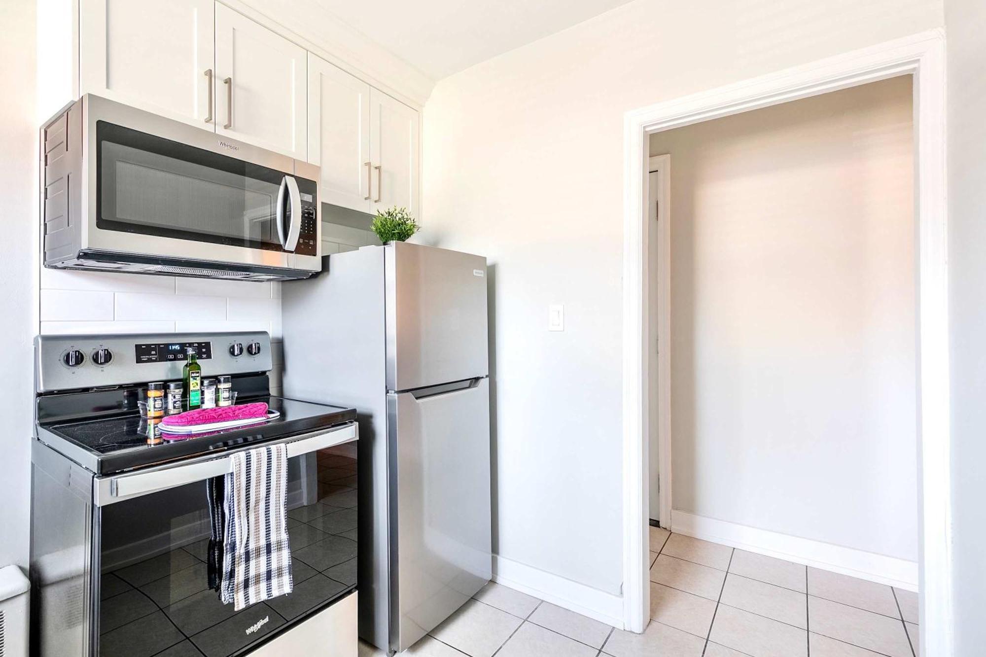 Modern Apartment In Corktown Hamilton Sleeps 4 Exteriér fotografie